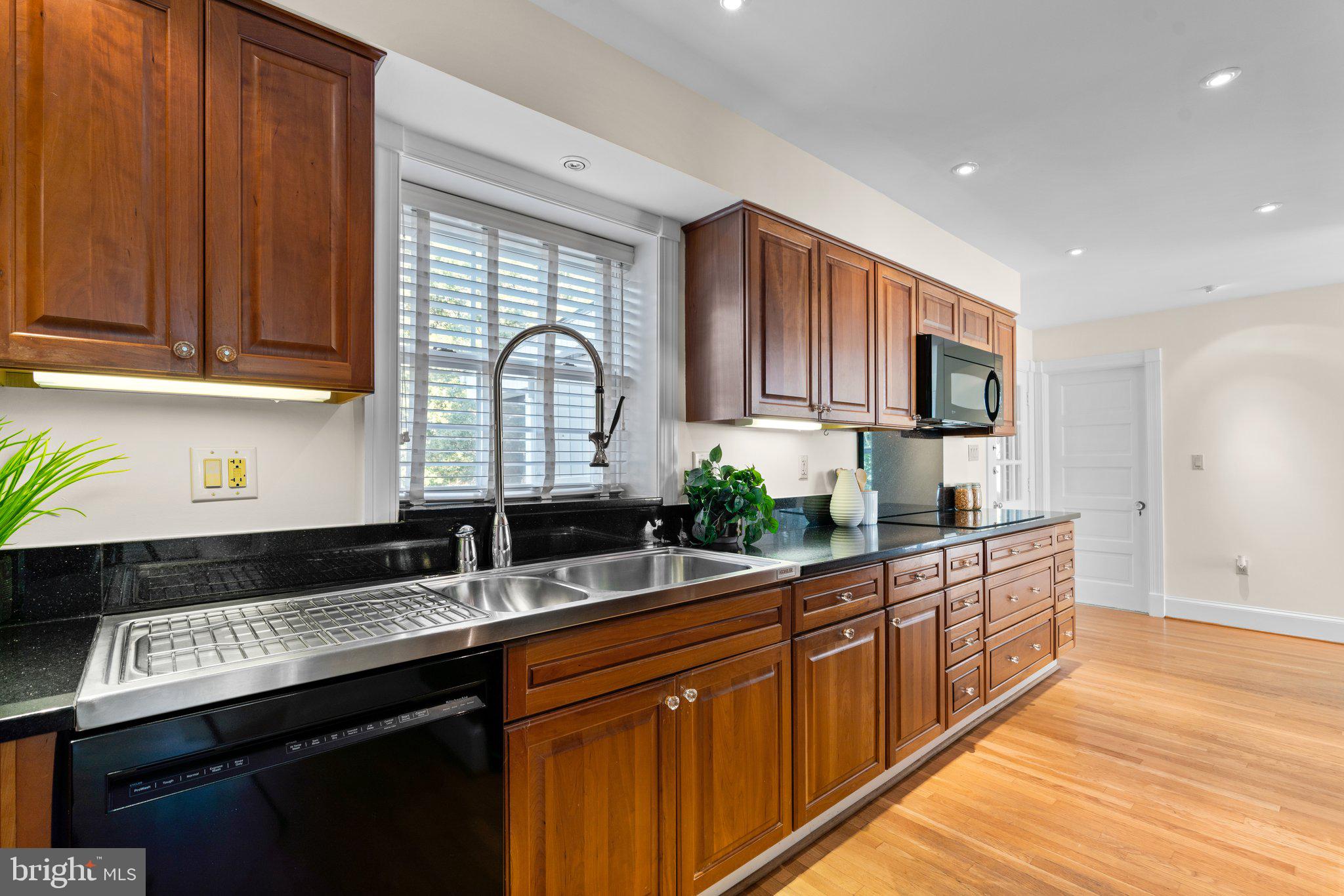 7908 Brooklyn Bridge Road Laurel, MD 20707 - Photo 16 of 55 REMODELED KITCHEN