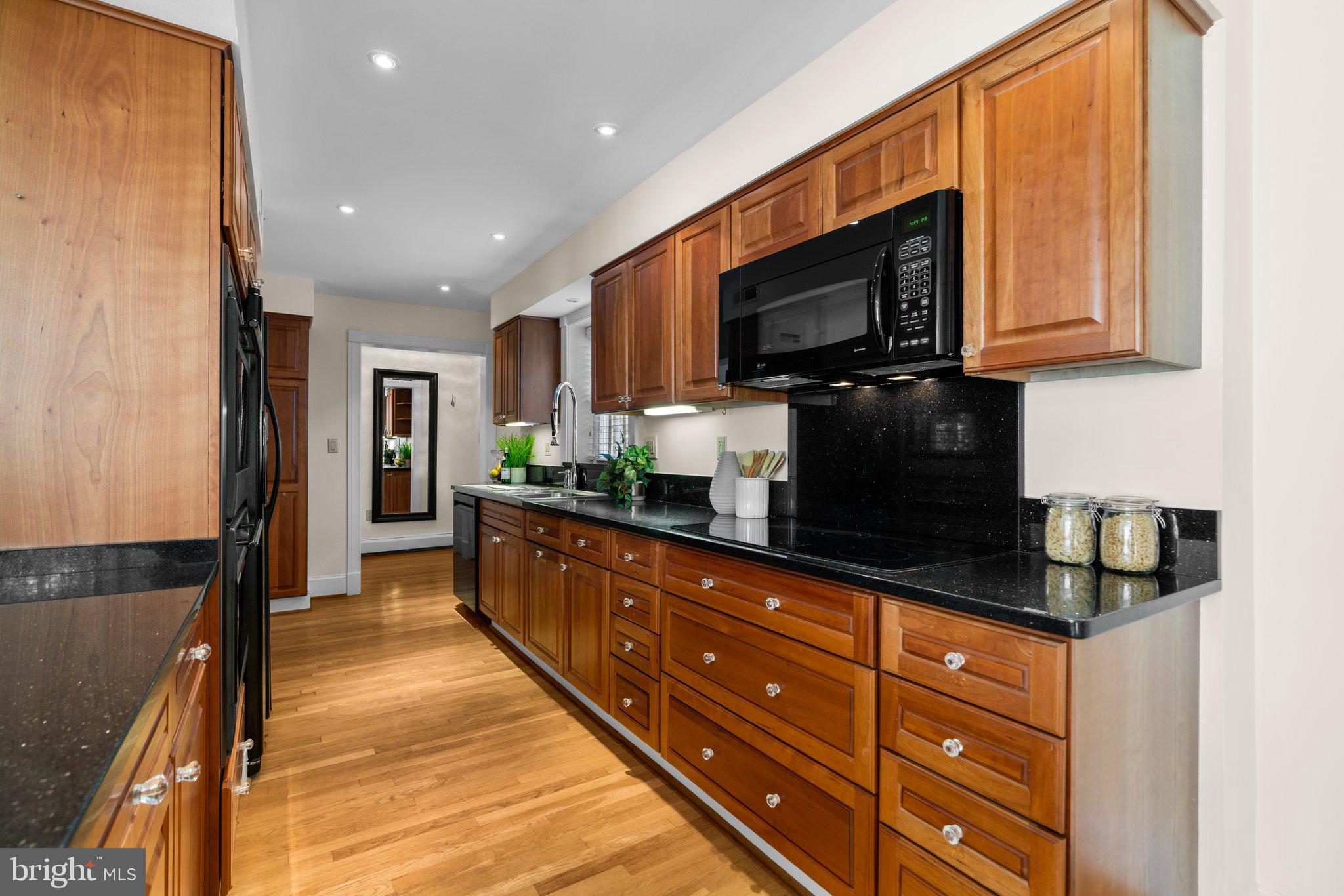 7908 Brooklyn Bridge Road Laurel, MD 20707 - Photo 21 of 55 AMPLE CABINETS