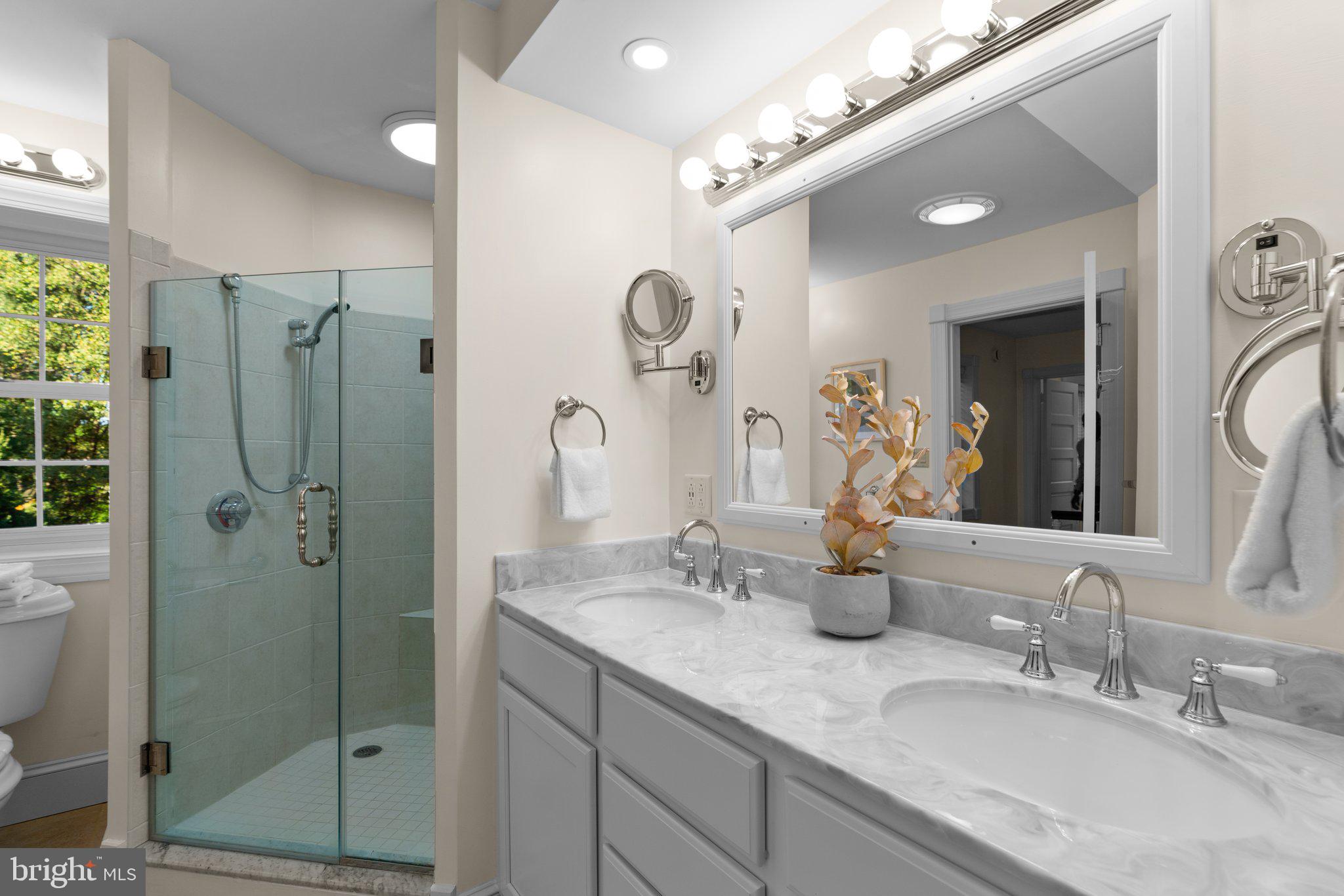 7908 Brooklyn Bridge Road Laurel, MD 20707 - Photo 28 of 55 UPPER LEVEL FULL BATH W/ SHOWER - ACCESS TO HALL