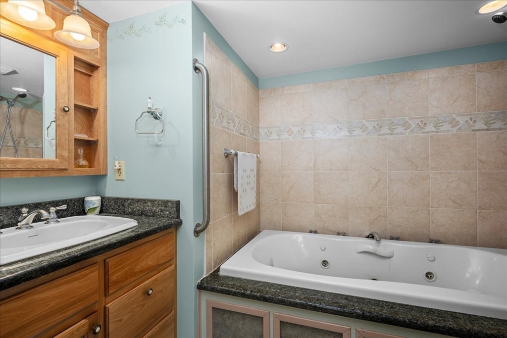 12 Mill Stone Road West Brookfield, MA 01585 - Photo 26 of 41