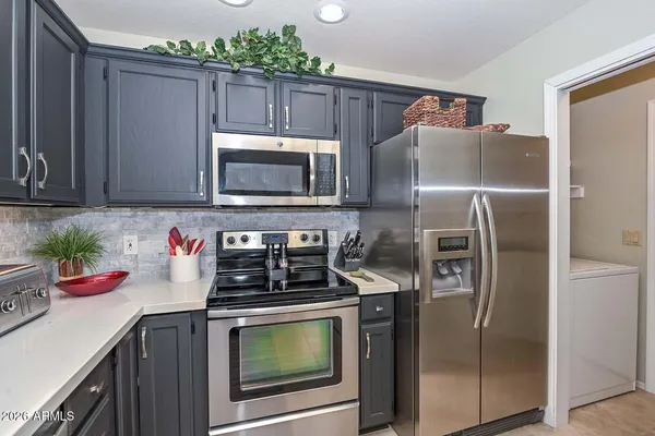 $3,000 | 20341 North 105th Avenue, Peoria, AZ 85382