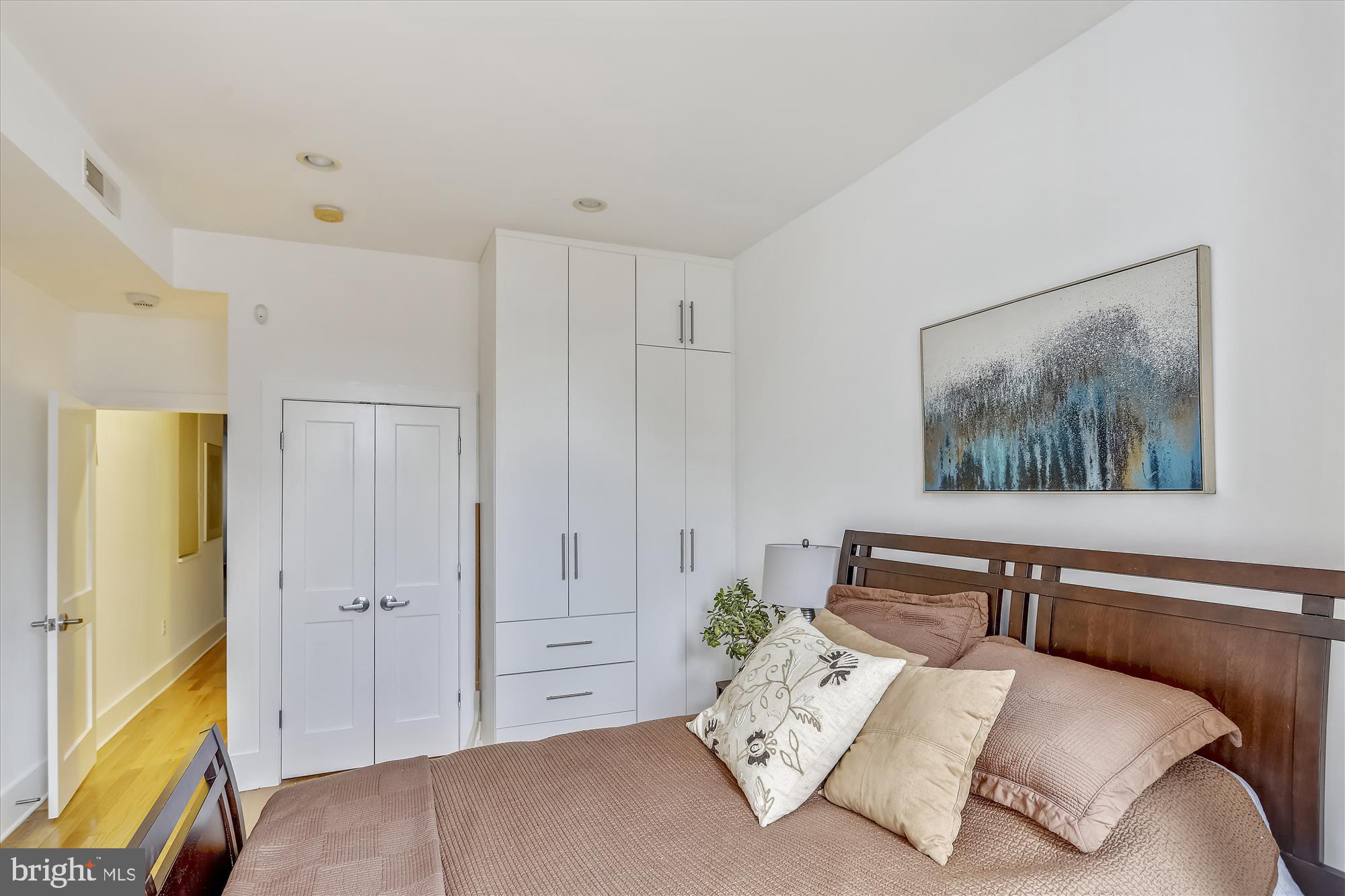 1806 Kalorama Road Northwest, Unit 3 Washington, DC 20009 - Photo 16 of 23