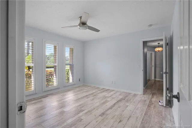 $599,000 | 434 Northeast Acacia Place, Jensen Beach, FL 34957