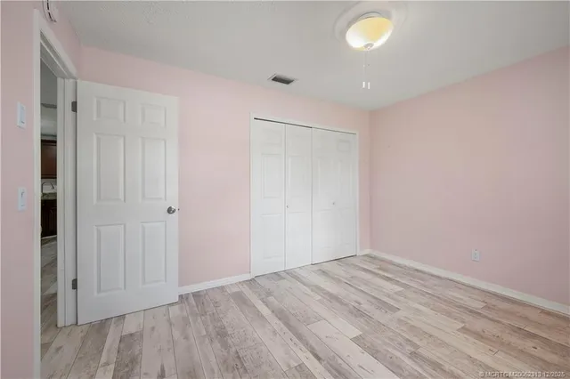 $599,000 | 434 Northeast Acacia Place, Jensen Beach, FL 34957