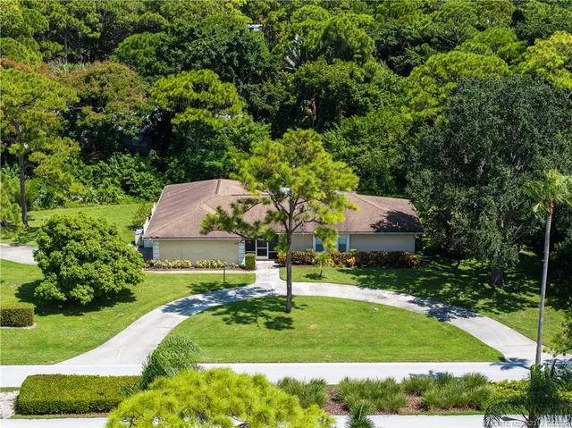$599,000 | 434 Northeast Acacia Place, Jensen Beach, FL 34957