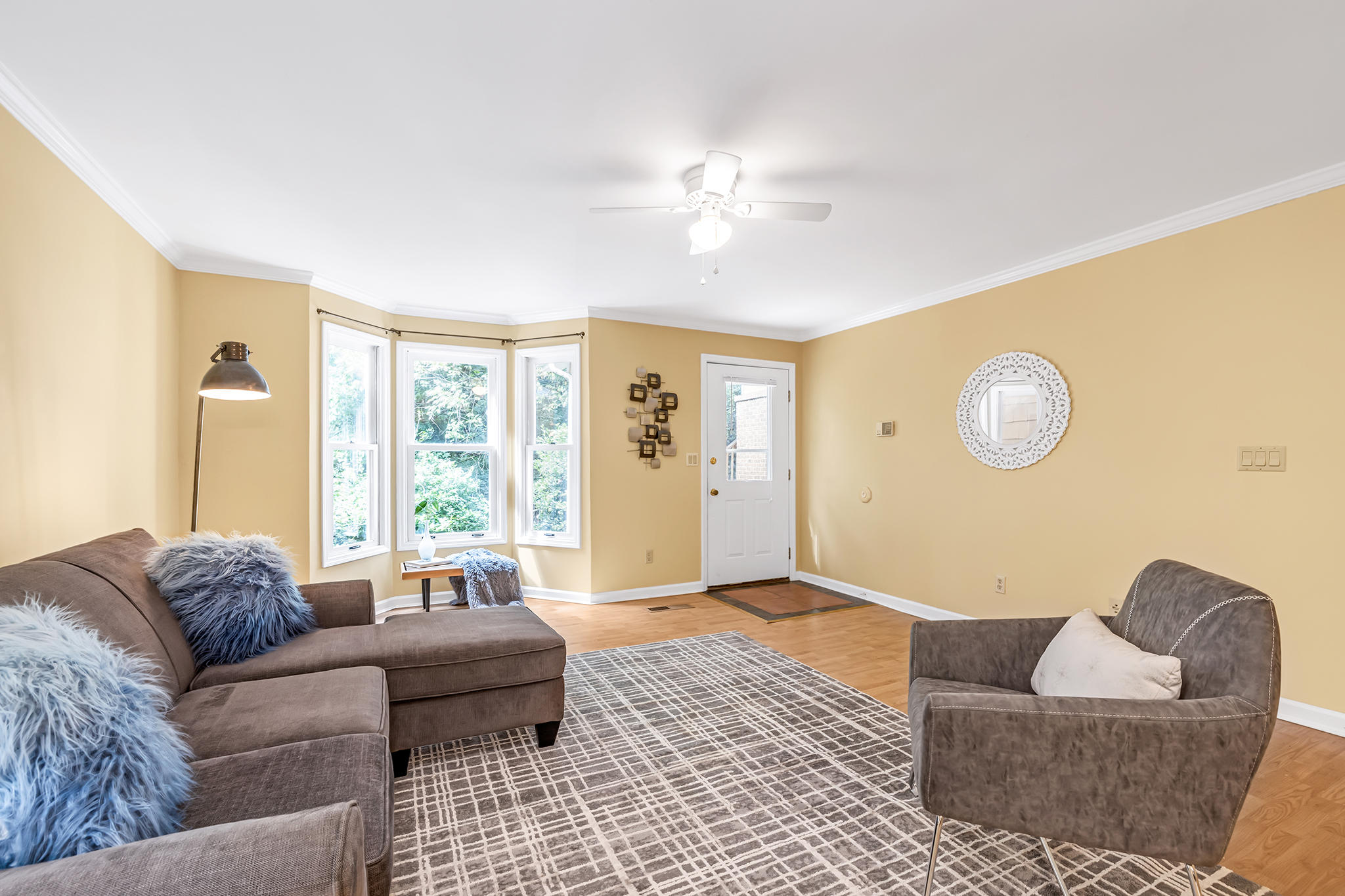 561 Winterview Lane Chattanooga, TN 37409 - Photo 7 of 24 Open Living Area