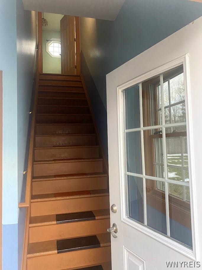 860 Union Road West Seneca, NY 14224 - Photo 47 of 50 Exterior entrance to apartment, also entrance from
