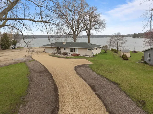 $529,900 | W2138 Melmar Drive, Markesan, WI 53946