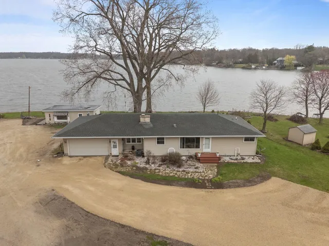 $529,900 | W2138 Melmar Drive, Markesan, WI 53946