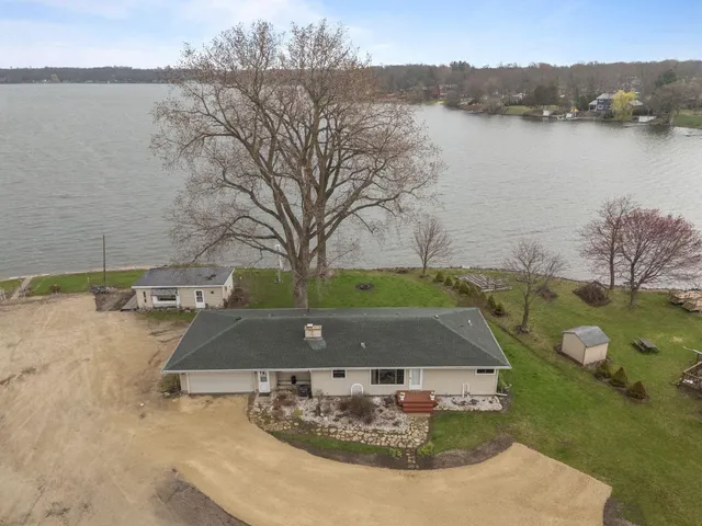 $529,900 | W2138 Melmar Drive, Markesan, WI 53946