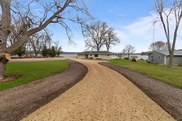 $529,900 | W2138 Melmar Drive, Markesan, WI 53946