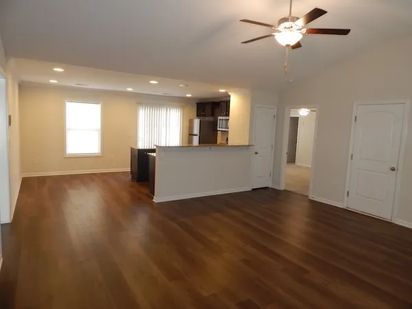 $2,050 | 101 Eaton Street, Central, SC 29630