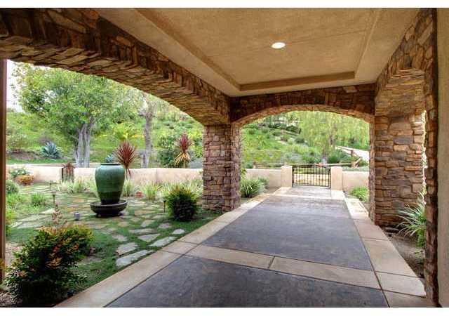 3588 Yucca Way Fallbrook, CA 92028 - Photo 3 of 20