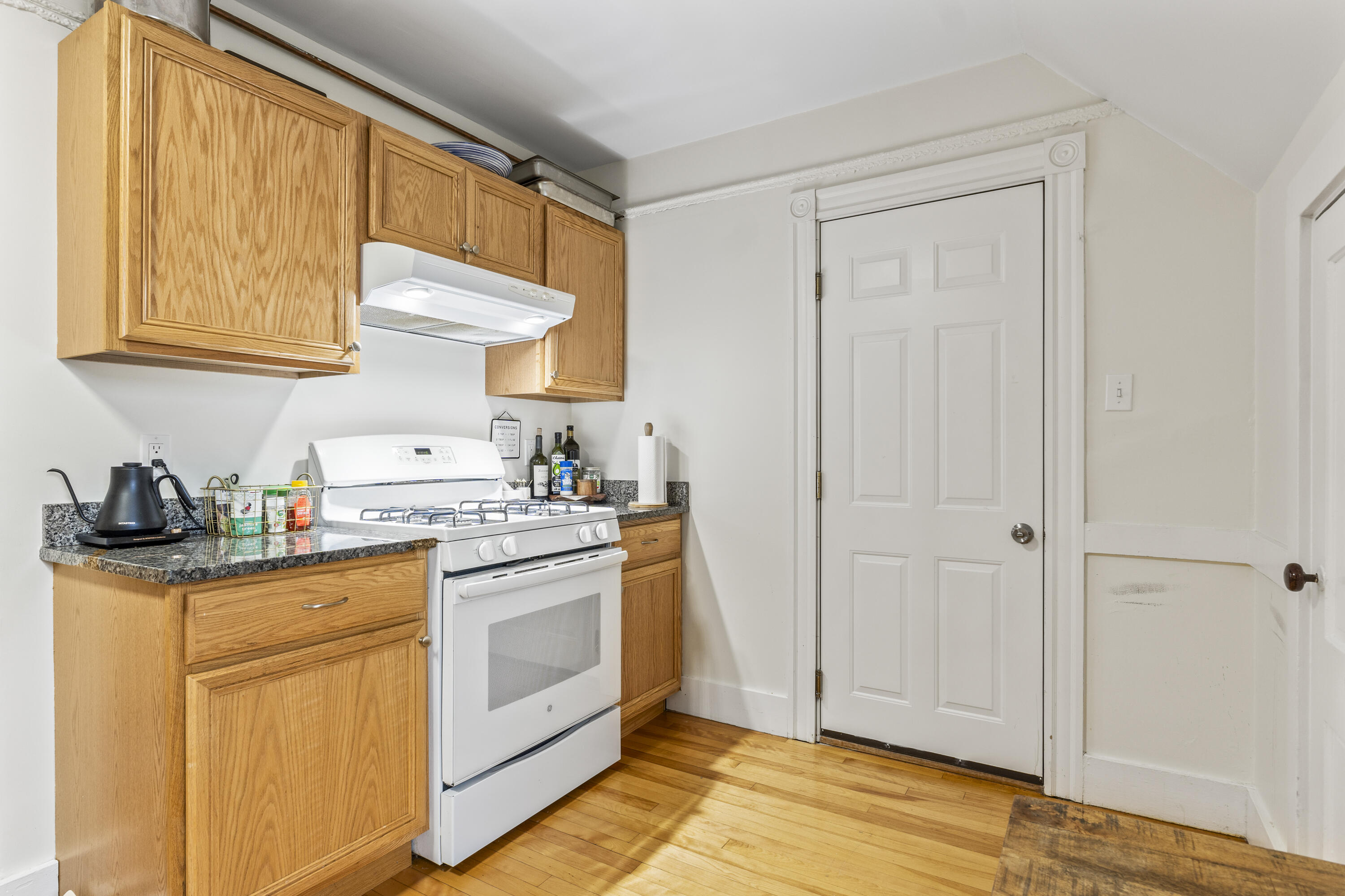 64-66 Melbourne Street Portland, ME 04101 - Photo 37 of 61 Third Floor Unit