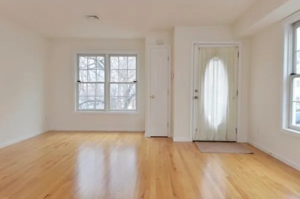 $6,900 | 6 Harleston Street, Unit 6, Boston, MA 02120