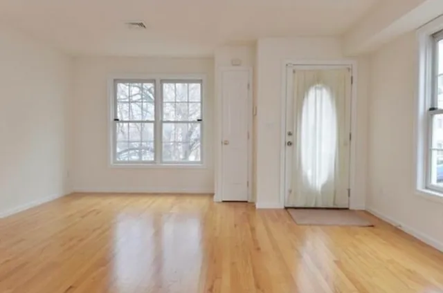 $7,900 | 6 Harleston Street, Unit 6, Boston, MA 02120