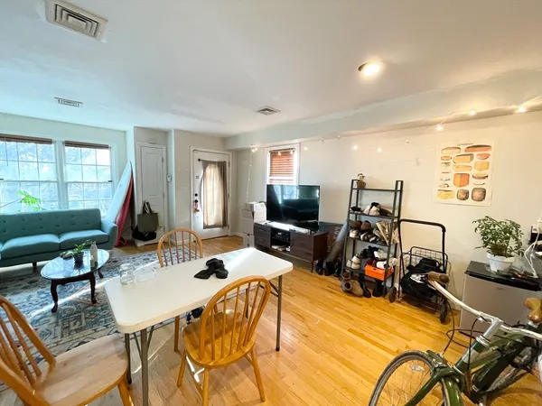 $6,700 | 6 Harleston Street, Unit 6, Boston, MA 02120