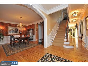 1699 Reading Road Huntingdon Valley, PA 19006 - Photo 2 of 12 Foyer