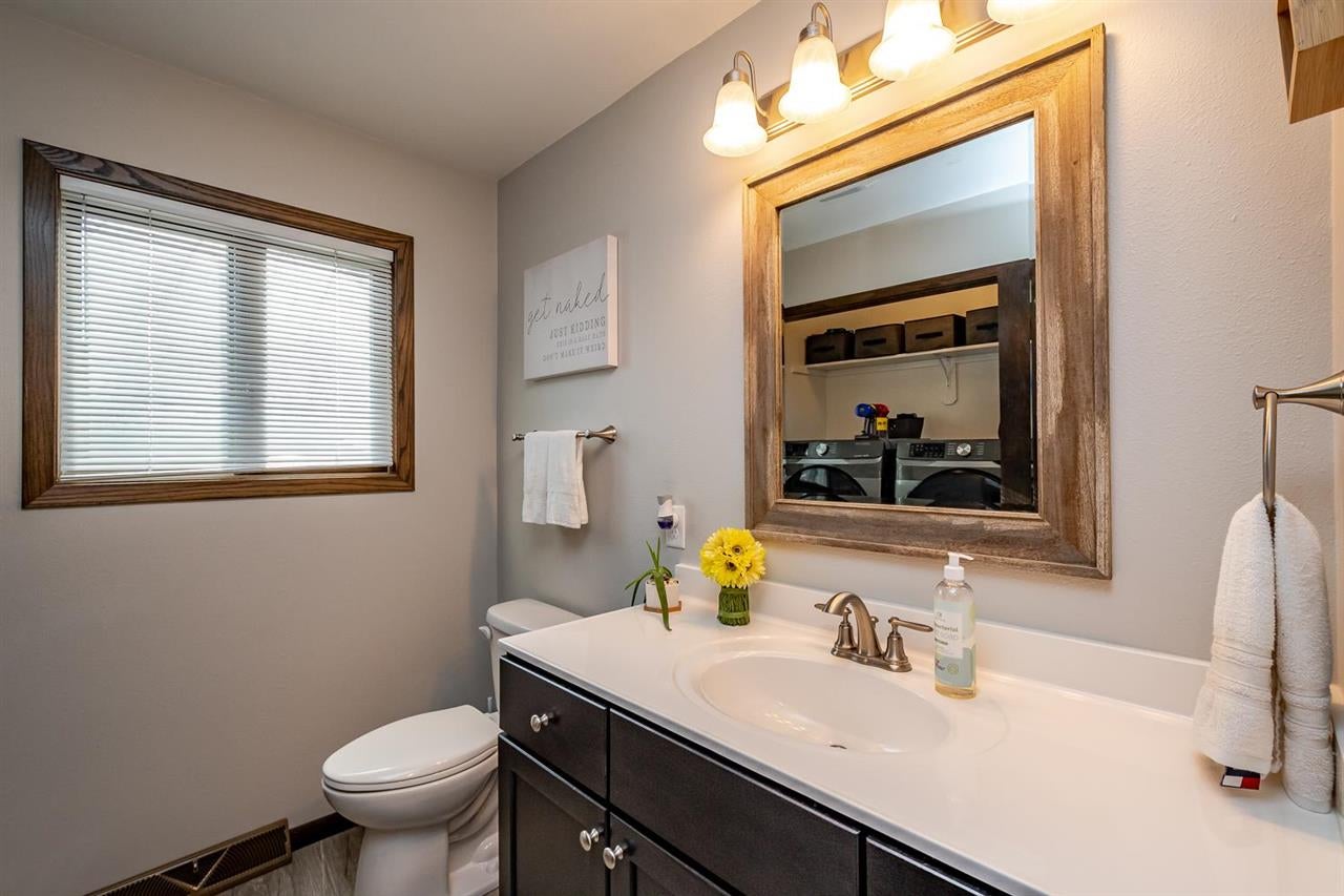 703 Cole Road Coralville, IA 52241 - Photo 15 of 33 Gallery Image 15