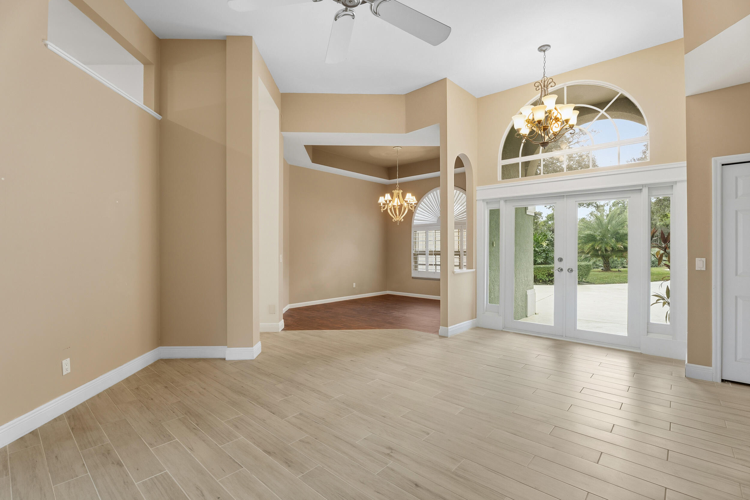 6581 Southeast Baltusrol Terrace Stuart, FL 34997 - Photo 9 of 48 15_smg08512