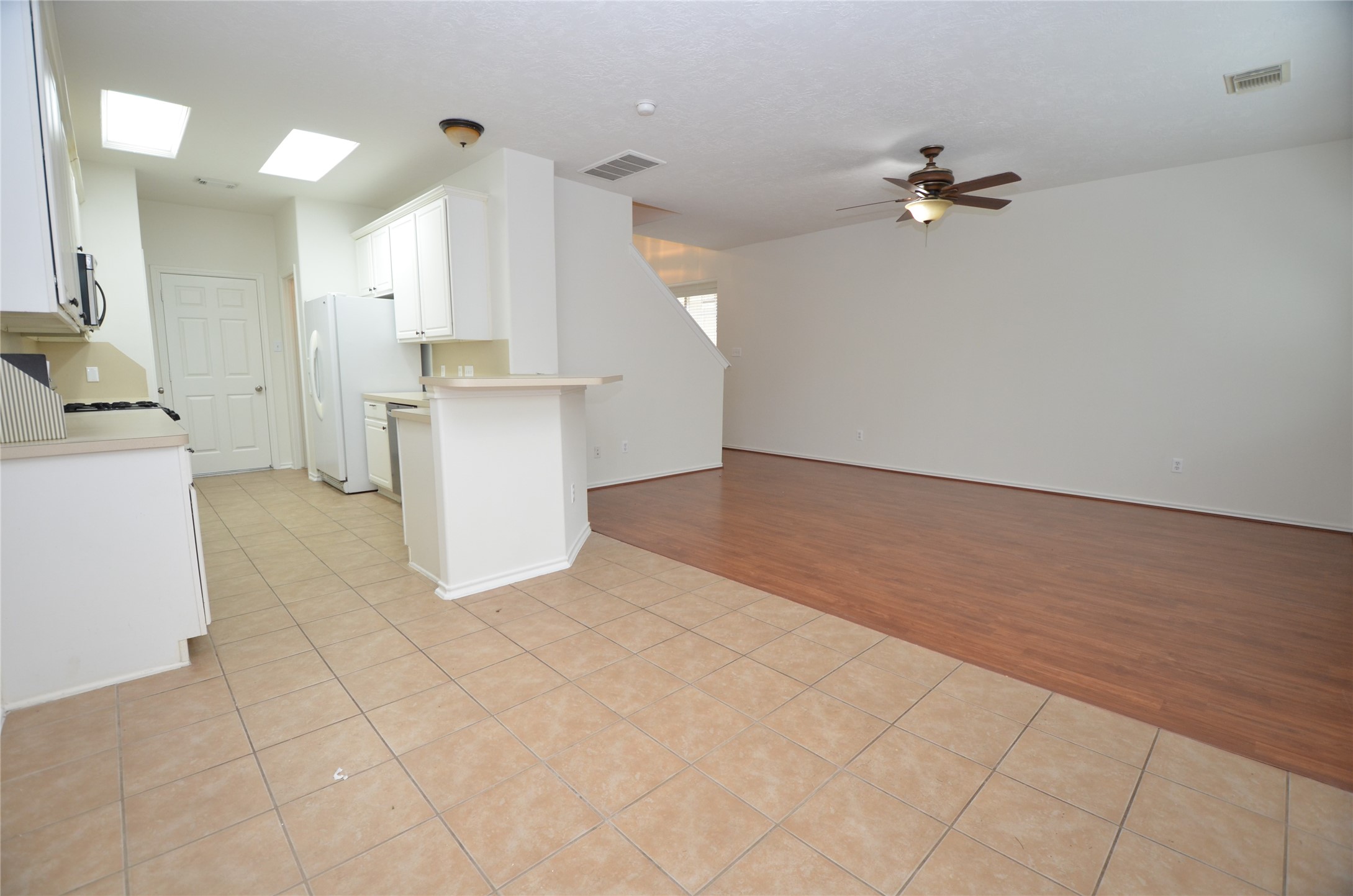 226 West Stedhill Loop Conroe, TX 77384 - Photo 11 of 33