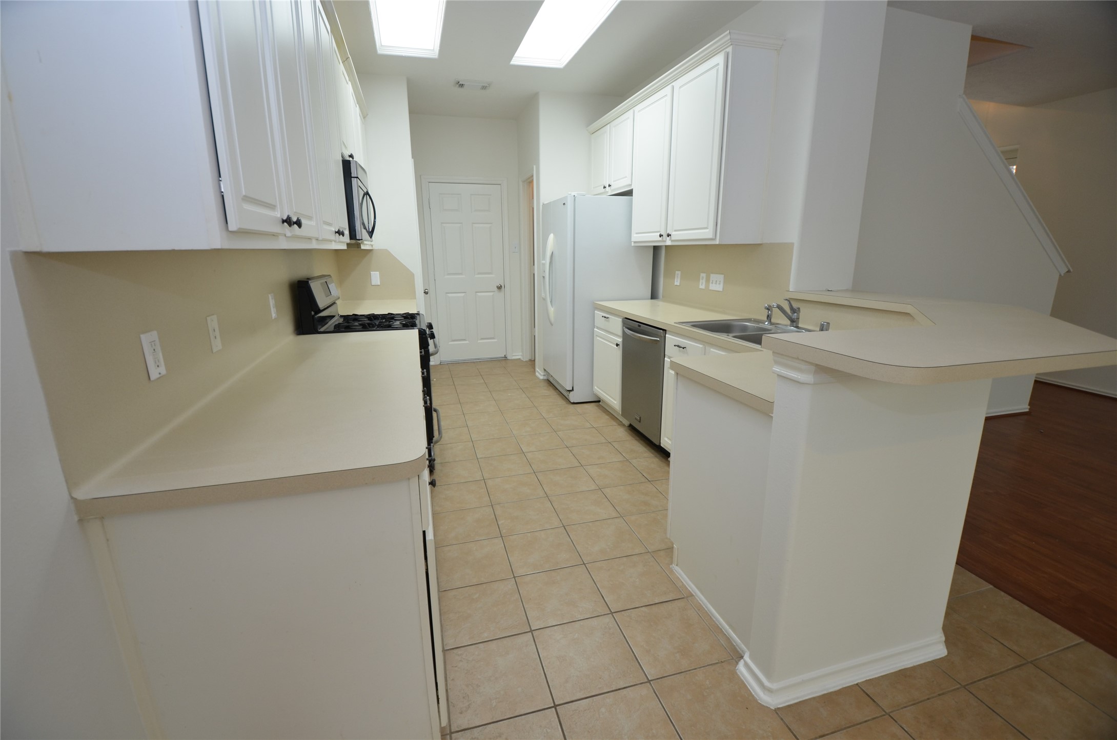 226 West Stedhill Loop Conroe, TX 77384 - Photo 12 of 33