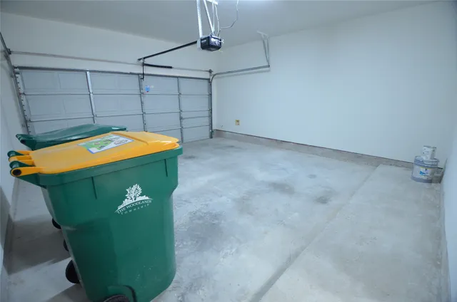 $277,900 | 226 West Stedhill Loop, Conroe, TX 77384