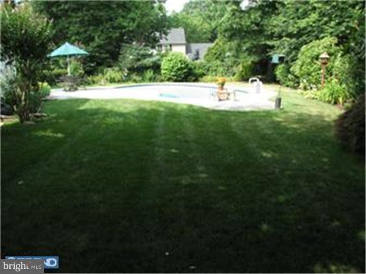 415 Sentinel Road Moorestown, NJ 08057 - Photo 17 of 20