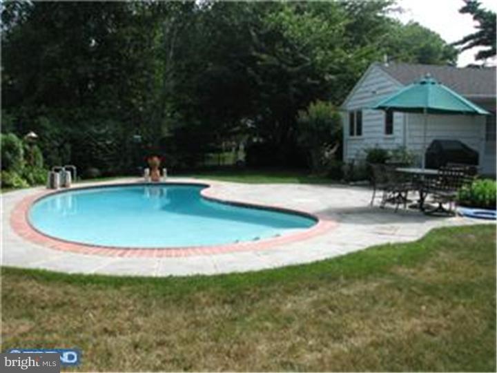 415 Sentinel Road Moorestown, NJ 08057 - Photo 19 of 20