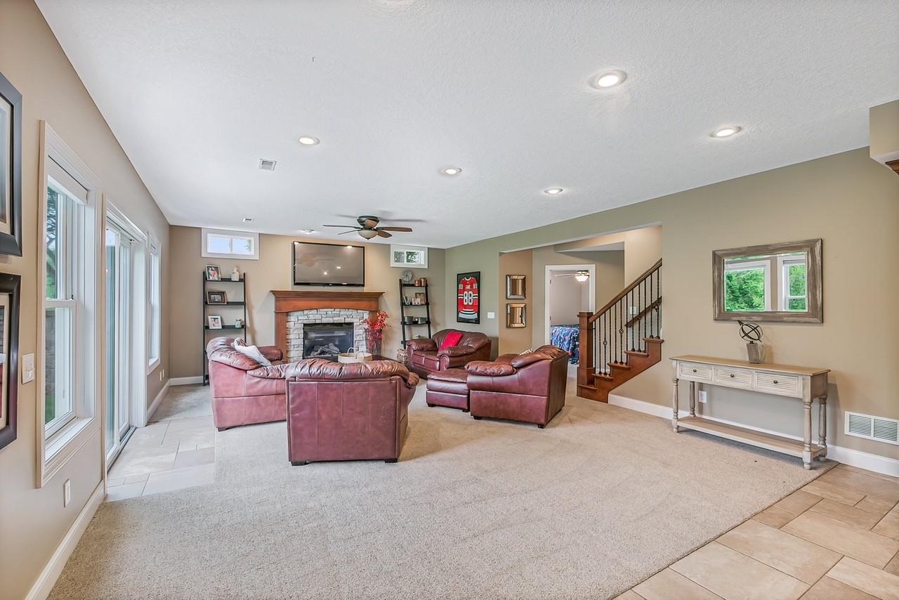 5809 Remington Road North Bettendorf, IA 52722 - Photo 36 of 50 Gallery Image 36