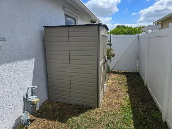 $549,900 | 7404 38th Court East, Sarasota, FL 34243