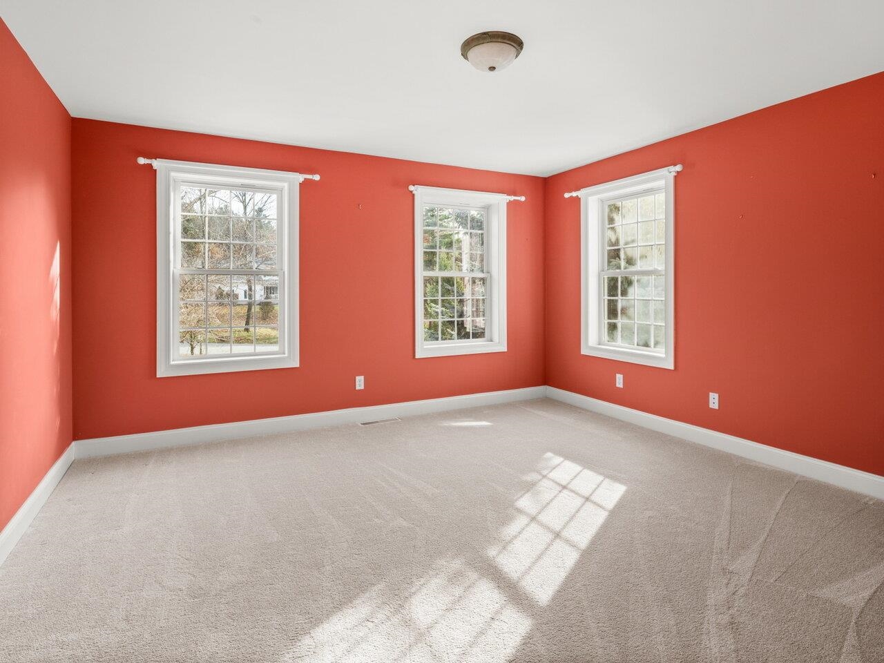 179 Highlands Drive Williston, VT 05495 - Photo 18 of 40