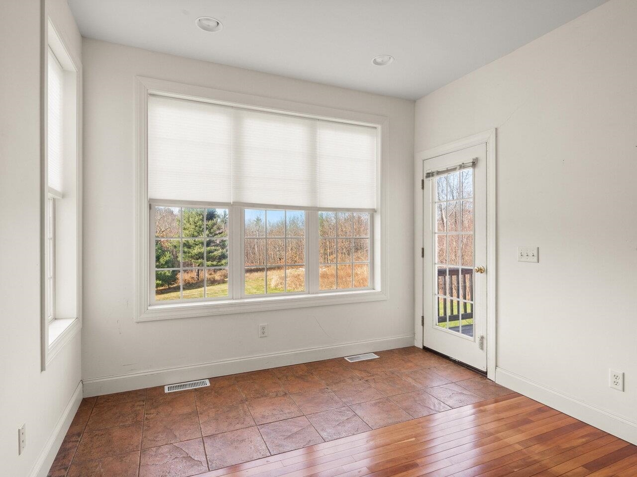 179 Highlands Drive Williston, VT 05495 - Photo 4 of 40