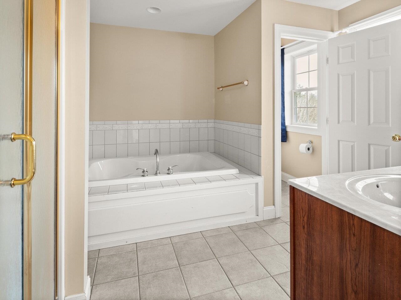 179 Highlands Drive Williston, VT 05495 - Photo 10 of 40