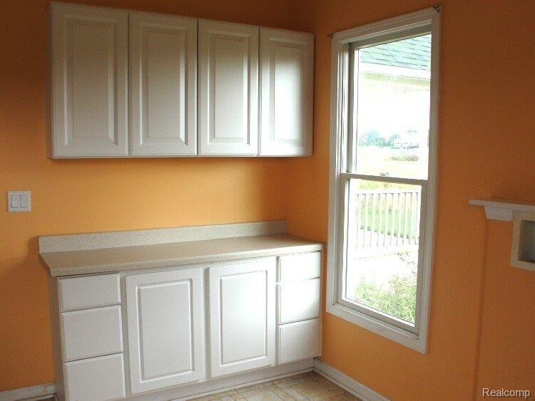 5420 Farrell Road Dexter, MI 48130 - Photo 2 of 22 laundry rm