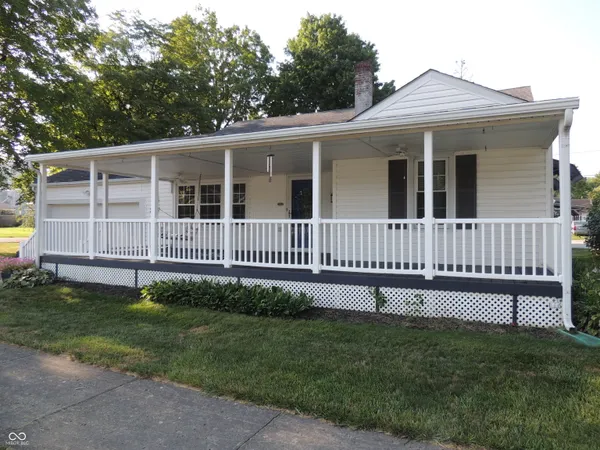 $260,000 | 223 West 9th Street, Lapel, IN 46051
