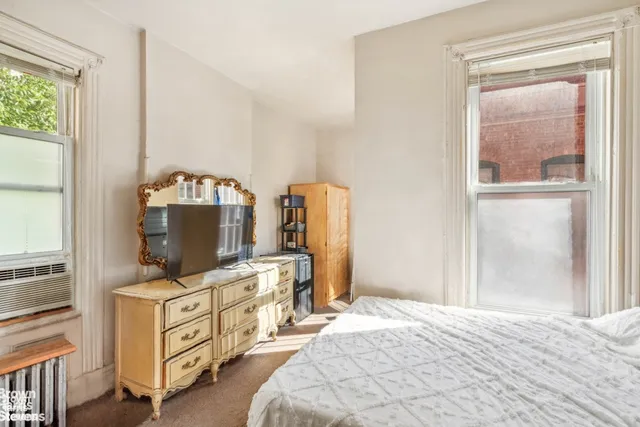 $1,795,000 | 7 Sylvan Court | East Harlem