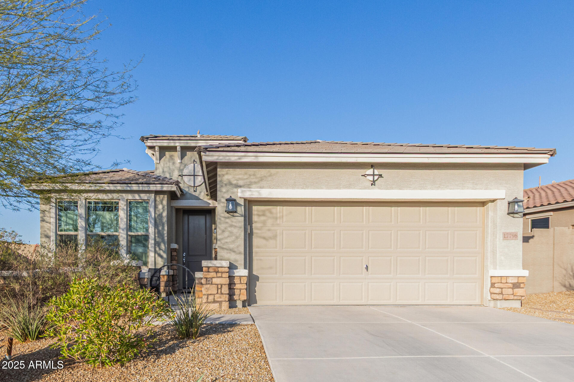 17796 West Sandy Road Goodyear, AZ 85338 - Photo 10 of 68 front view of a house