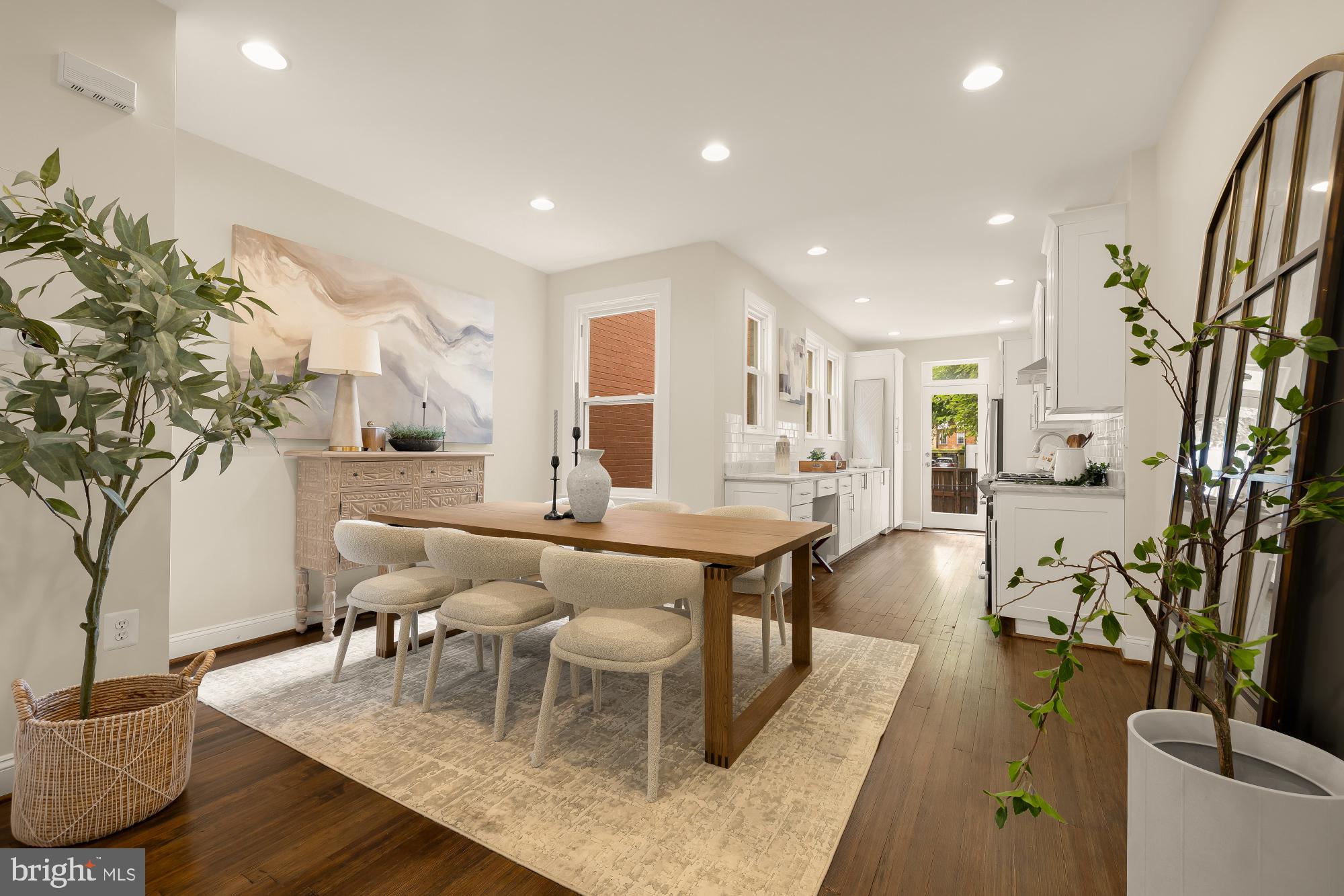 647 A Street Southeast Washington, DC 20003 - Photo 9 of 41