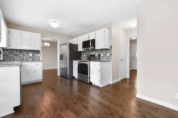 $1,600 | 907 Lamont Lane, Clarksville, TN 37042