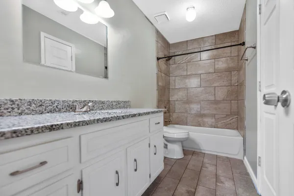 $1,600 | 907 Lamont Lane, Clarksville, TN 37042