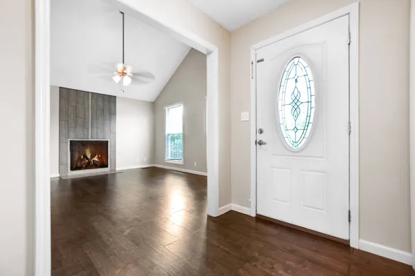 $1,600 | 907 Lamont Lane, Clarksville, TN 37042