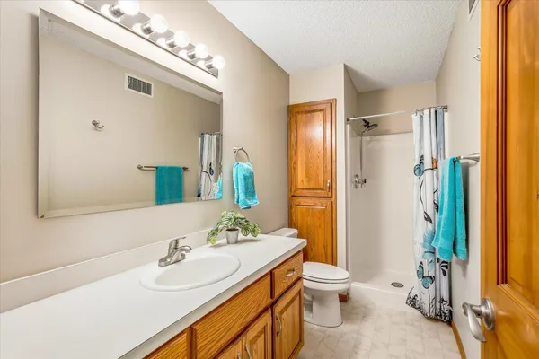 $435,000 | 1537 148th Avenue Northwest, Andover, MN 55304