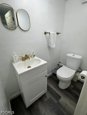 $2,300 | 8409 Tahiti Road, Unit A, Fort Myers, FL 33967
