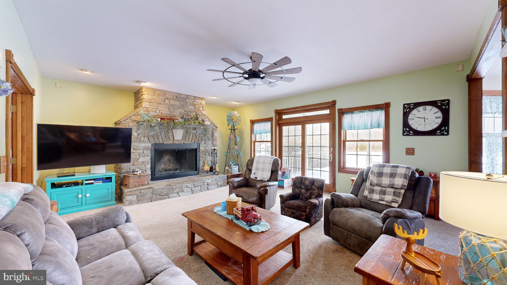 460 John Hurd Road Harrington, DE 19952 - Photo 33 of 94 Family room