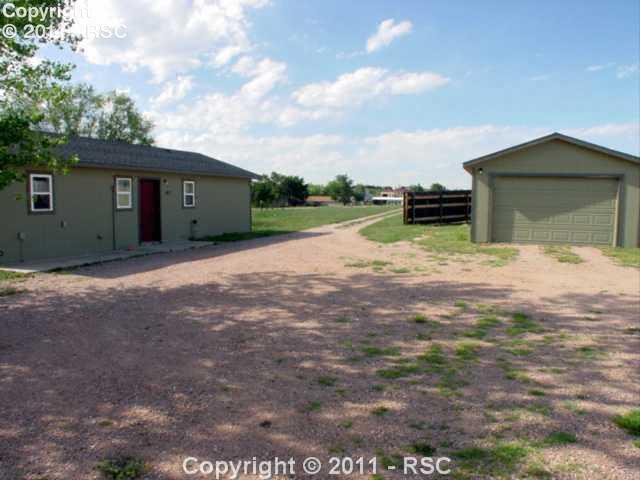 4835 Meridian Road Peyton, CO 80831 - Photo 10 of 16 Guest House