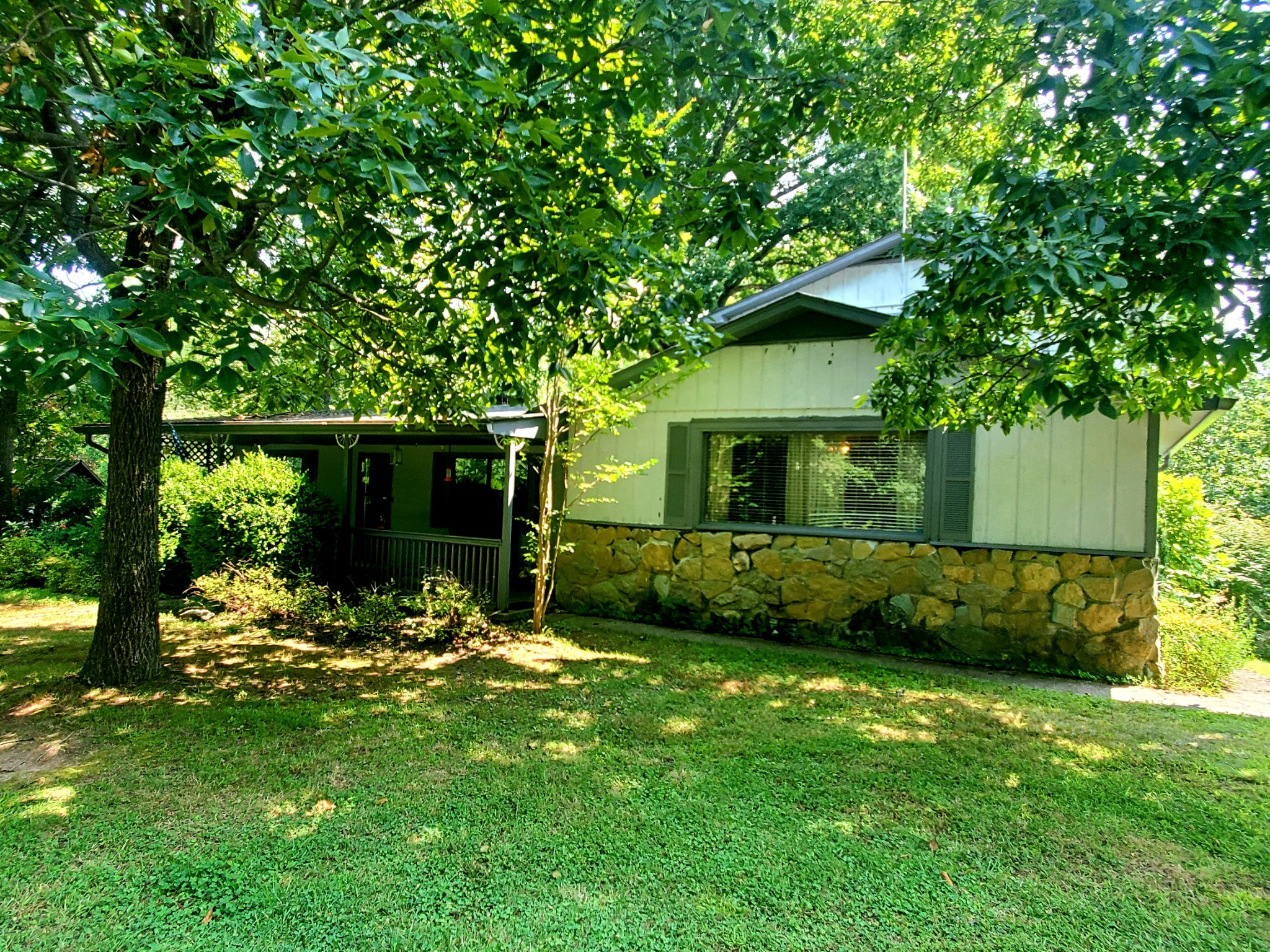 1101 Bryant Perry Road Bethpage, TN 37022 - Photo 3 of 34 Gallery Image 3
