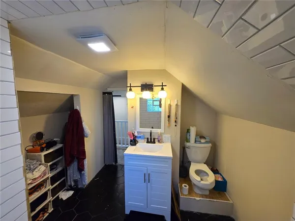$160,000 | 307 North White Avenue, Kansas City, MO 64123