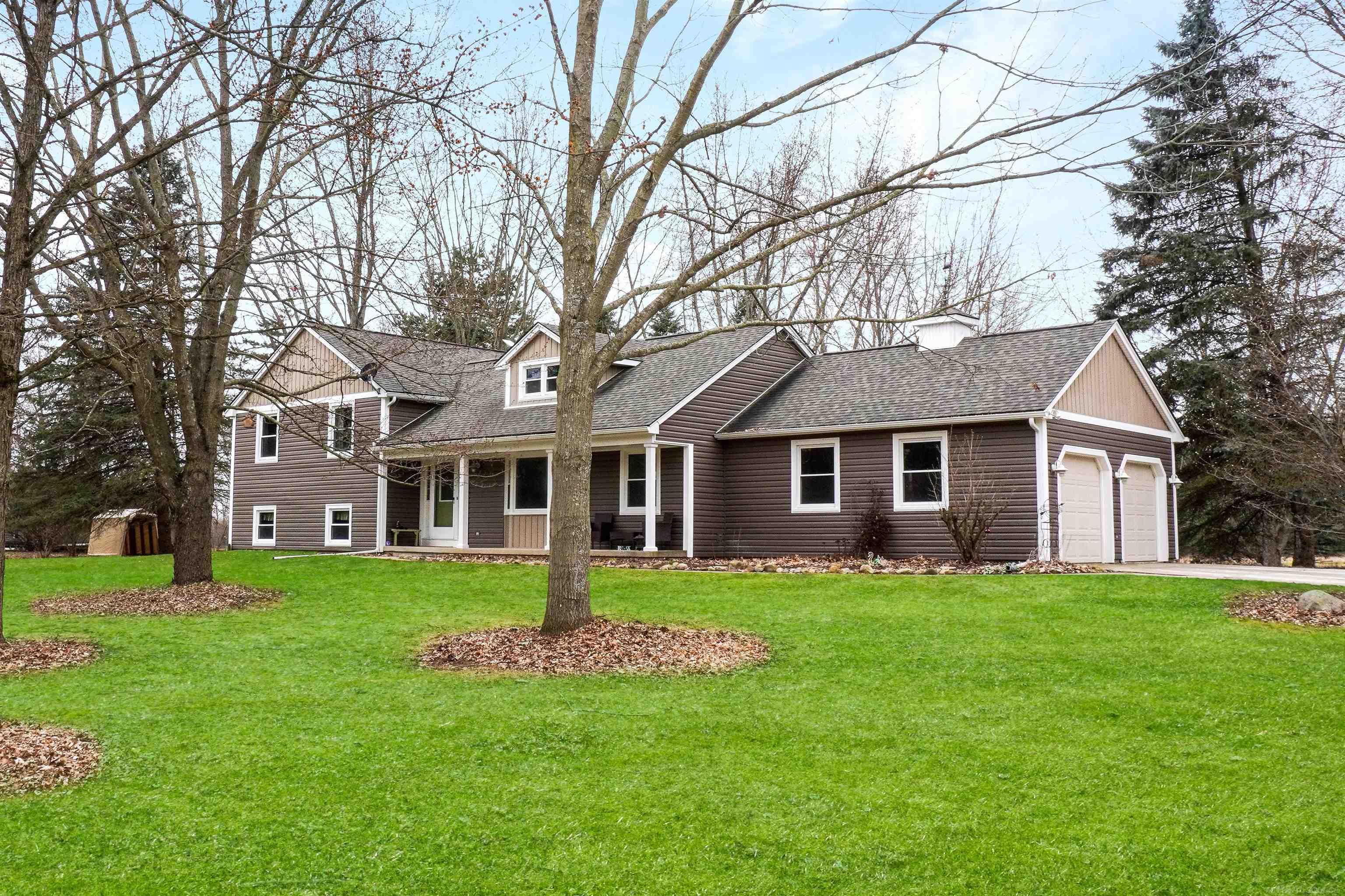 78701 Fisher Road Romeo, MI 48065 - Photo 1 of 29 50135647-375de733-eaac-46d5-b97d-8b5078086e56.JPG