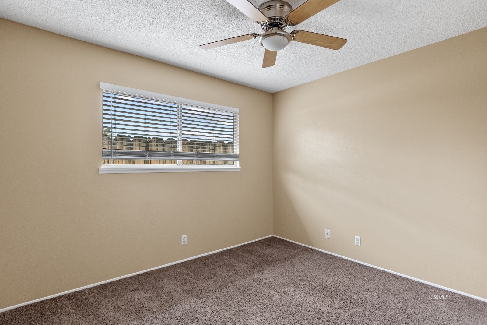 325 South Lincoln Street Ridgecrest, CA 93555 - Photo 22 of 35